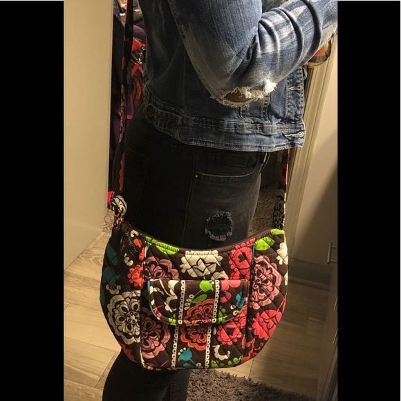 ❤️❤️SOLD❤️❤️2/$20....NWOT Vera Bradley crossbody - Picture 8 of 8